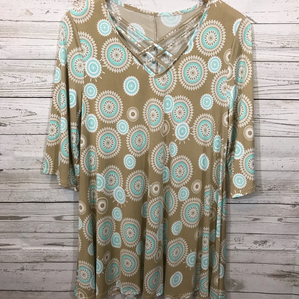 Women’s Top size medium